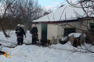 На Днепропетровщине горел частный дом: погибла пенсионерка