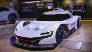 Subaru показали впечатляющий электросуперкар