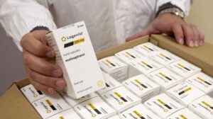 Украина получила первую партию препарата “Молнупиравир” от COVID-19