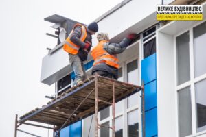 Возрождается, как Феникс: в Терновке обновляют местную спортшколу