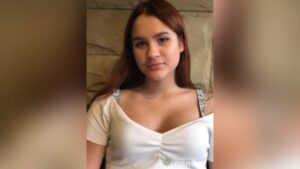 Не вернулась с прогулки: в Днепре разыскивают 14-летнюю девочку (Фото и приметы)