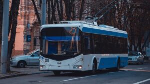 На выходных в Днепре изменится работа общественного транспорта
