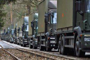 Из Польши в Украину прибыла колонна грузовиков с боеприпасами