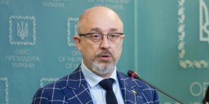 Глава Минобороны обратился к украинским солдатам