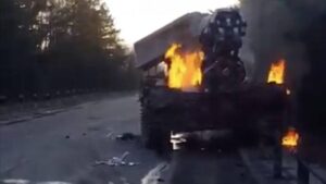 Под Черниговом местные жители вытащили оккупантов из танка и взяли их в плен