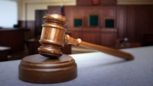 Убил жену при детях: жителю Днепропетровской области вынесли приговор