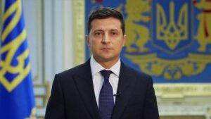 Президент Зеленский ввел военное положение и обратился к украинцам
