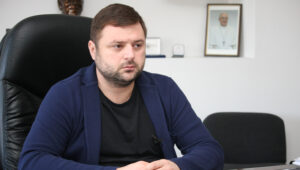 «Нас пятеро друзей, мы хотим на передовую»: мужчины Днепра просятся воевать, не дожидаясь мобилизации