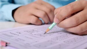 Одиннадцатиклассников планируют освободить от ВНО и ГИА