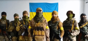 “Будем отстреливать, как бешеных собак”: украинские женщины-военные обратились к оккупантам (Видео)