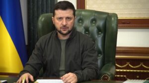 Россия должна знать правду: Зеленский впервые с начала войны дал интервью российским СМИ (Видео)