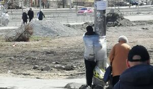 В Днепре к столбу позора “прилип” очередной мародер
