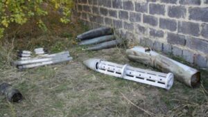 На Днепропетровщине мужчина погиб, пытаясь перевезти кассетный боезаряд на мопеде