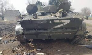 С начала войны российские войска лишились почти 1000 танков: потери врага на 28 апреля