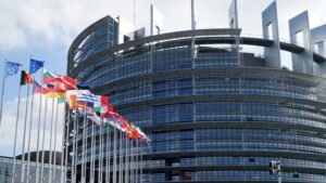 Европарламент потребовал полного эмбарго на импорт энергоресурсов из России