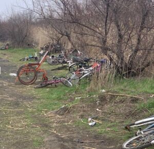 Детей и стариков с оккупированных территорий в Кривой Рог вывозят на тачках