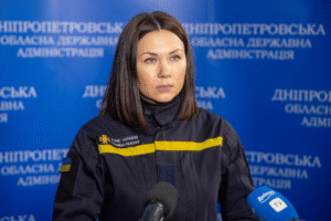 Пресс-офицер ГСЧС, пострадавшая во время ракетного обстрела днепровского аэропорта, рассказала о самочувствии