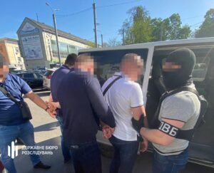 На Днепропетровщине за вымогательство задержаны трое правоохранителей