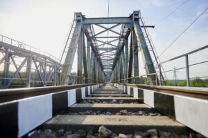 17 мая из Днепра можно уехать на эвакуационном поезде “Укрзалізниці”
