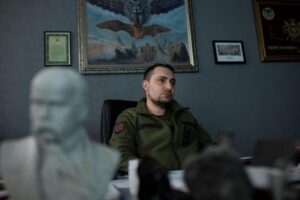 Буданов рассказал о секретных миссиях украинских пилотов в блокированном Мариуполе