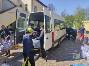 «ТАPS-Украина» и Координационный штаб волонтеров Днепра получили крупную партию гуманитарной помощи из Европы и США