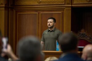Зеленский отреагировал на петицию о снятии запрета на выезд мужчин призывного возраста из Украины