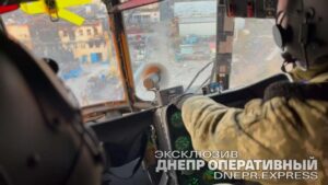 Украинские пилоты показали уникальные кадры авиационного прорыва блокады Мариуполя (Видео)