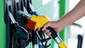 Сколько стоит бензин на АЗС Днепра 3 июня и где его можно купить
