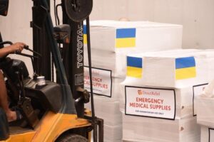 Бронежилети, форма, продуктові та медичні вантажі: чергова підтримка від Дніпра