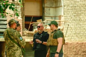 “Ситуация напряженная, но контролируемая”: Резниченко посетил Криворожский район (Фото)