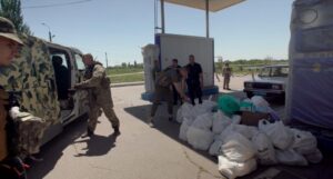 2 500 комплектів форми для військових та евакуація з гарячих точок мирного населення: Дніпро продовжує наближати перемогу
