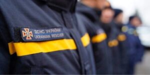 У ДСНС повідомили подробиці ракетних ударів по Дніпру (Фото)