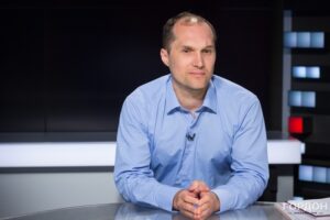 Бутусов поддержал инициативу Штаба обороны Днепра по закупке грузовиков: как присоединиться к сбору