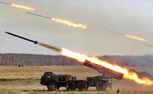 Рашисты обстреляли Днепропетровщину из РСЗО: на окраине Никополя возник пожар