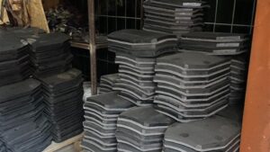 100 бронежилетів, гуманітарка для переселенців та медикаменти для лікарень: Дніпро надав чергову допомогу