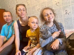 Пункт для вимушених переселенців за підтримки «Благодійного фонду «Геннадія Гуфмана»продовжує приймати людей