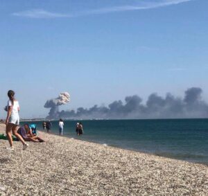 У Міноборони України прокоментували вибухи на аеродромі у тимчасово окупованому Криму