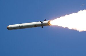 Кількість постраждалих через ракетну атаку на Дніпро зросла до 14 осіб