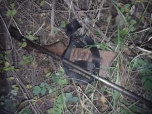 У Кам’янському чоловік вистрелив у спину місцевому жителю та втік з місця злочину