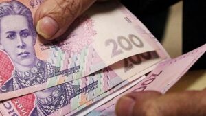 Дніпрянин обдурив пенсіонерку на 30 тисяч гривень