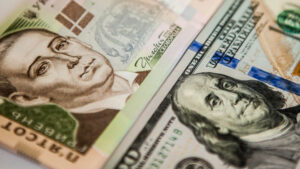 Курс долара на чорному ринку Дніпра: актуальні дані на 2 жовтня
