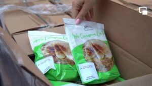 Білизна, дитячі речі, продукти, косметичні засоби: Дніпро готує чергову допомогу для військових і цивільних