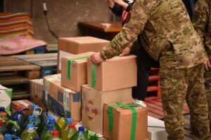 Харчі, білизна, засоби гігієни, електроприлади: чергова допомога від Дніпра