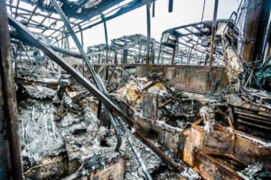 Тіло другого загиблого знайшли під завалами на АТП у Дніпрі