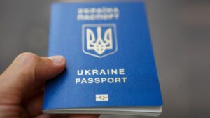 Міграційний бізнес: чи пов’язаний начальник ДМС у Дніпропетровській області з шахрайськими схемами міграції