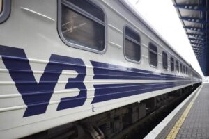 Укрзалізниця презентувала оновлений графік руху поїздів: в ньому є рейси через Дніпро