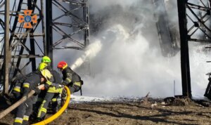 Рятувальники розповіли подробиці масштабної ранкової атаки на Дніпро
