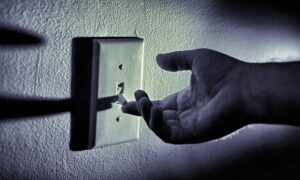Мешканців Дніпра та області закликали тимчасово зменшити споживання електроенергії