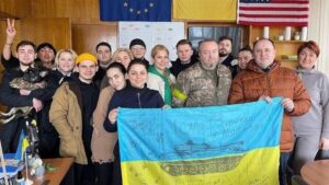 Продукти, одяг, взуття, медицина, корми для тварин: допомога від Дніпра за тиждень