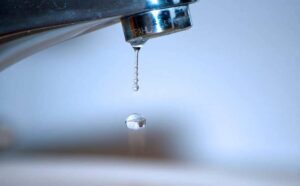 У Дніпрі через аварію на водогоні частково не буде води: адреси
